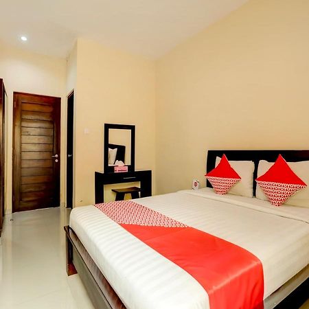 Oyo 3190 Pondok Putra Bersaudara Санур Екстер'єр фото
